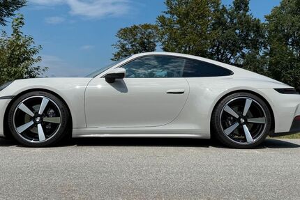 Porsche 992 4.500 km 132.911 &euro; Passau 94036