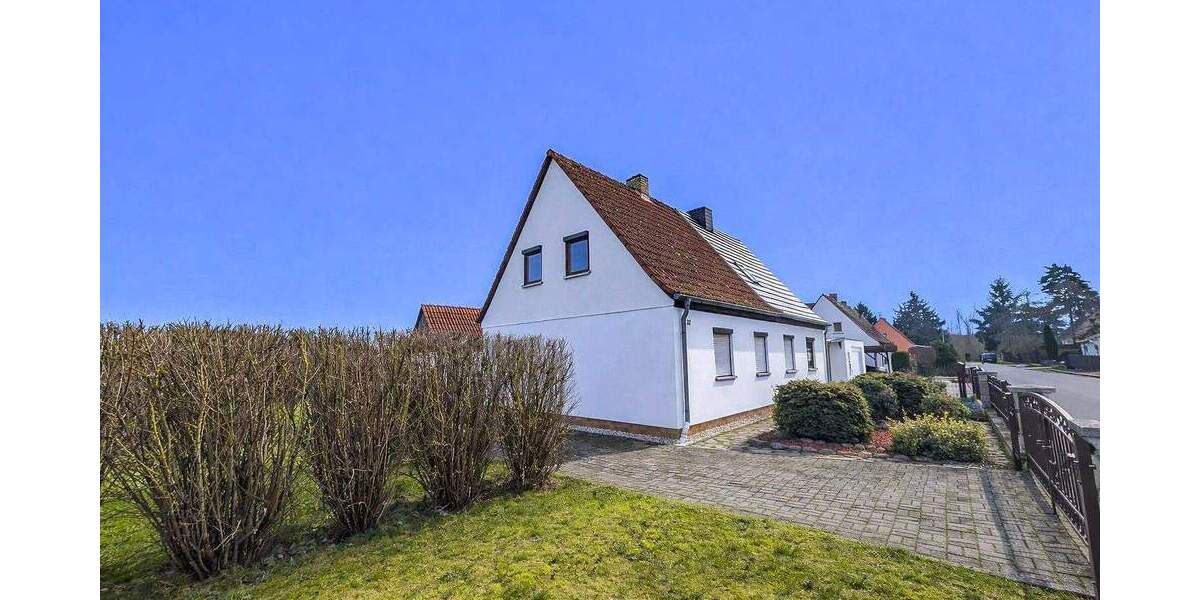 Doppelhaushälfte Schkeuditz Wolteritz - 4 Zimmer, 83 m&sup2;, 199.000&euro; | Angebot:25463895