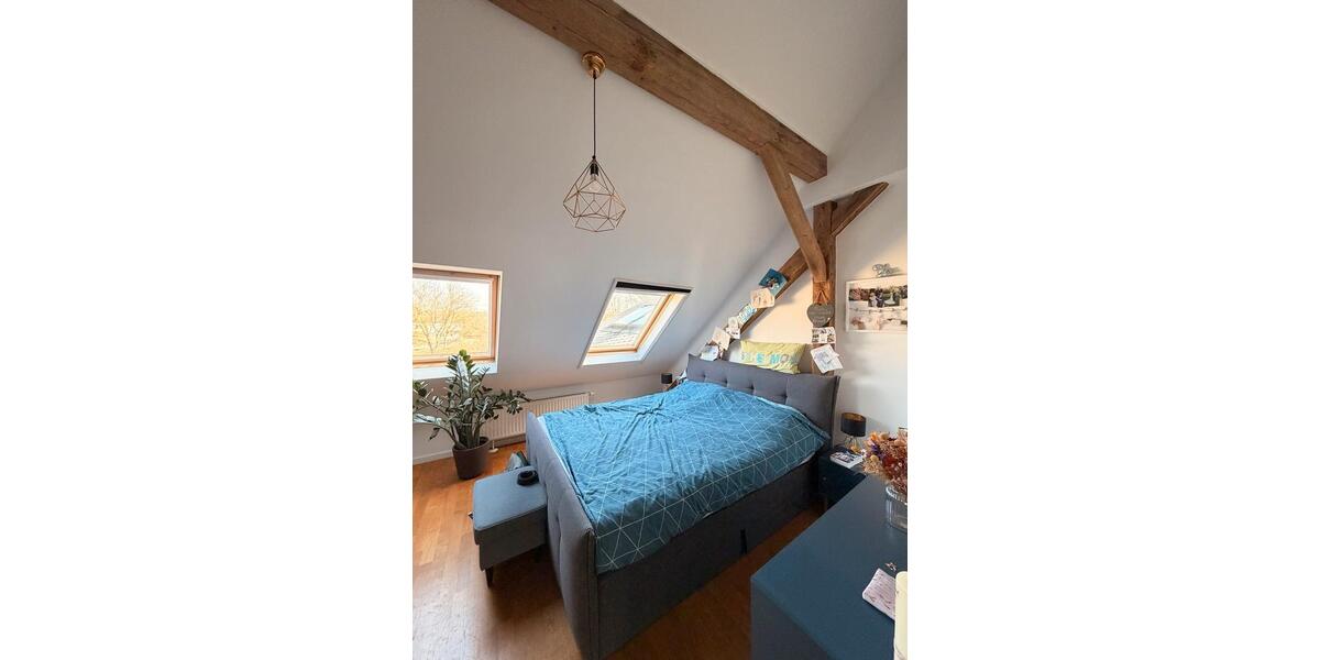 Dachgeschoßwohnung Wiesbaden Biebrich - 5 Zimmer, 122 m&sup2;, 529.000&euro; | Angebot:25570908