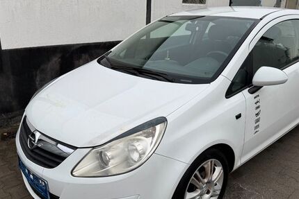 Opel Corsa 141.665 km 1.900 &euro; Berlin 13089