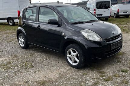 Daihatsu Sirion 203.000 km 1.950 &euro; Sennfeld 97526