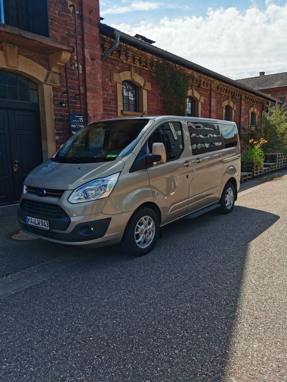 Ford Tourneo Custom 250.000 km 13.999 € Karlsruhe 76137