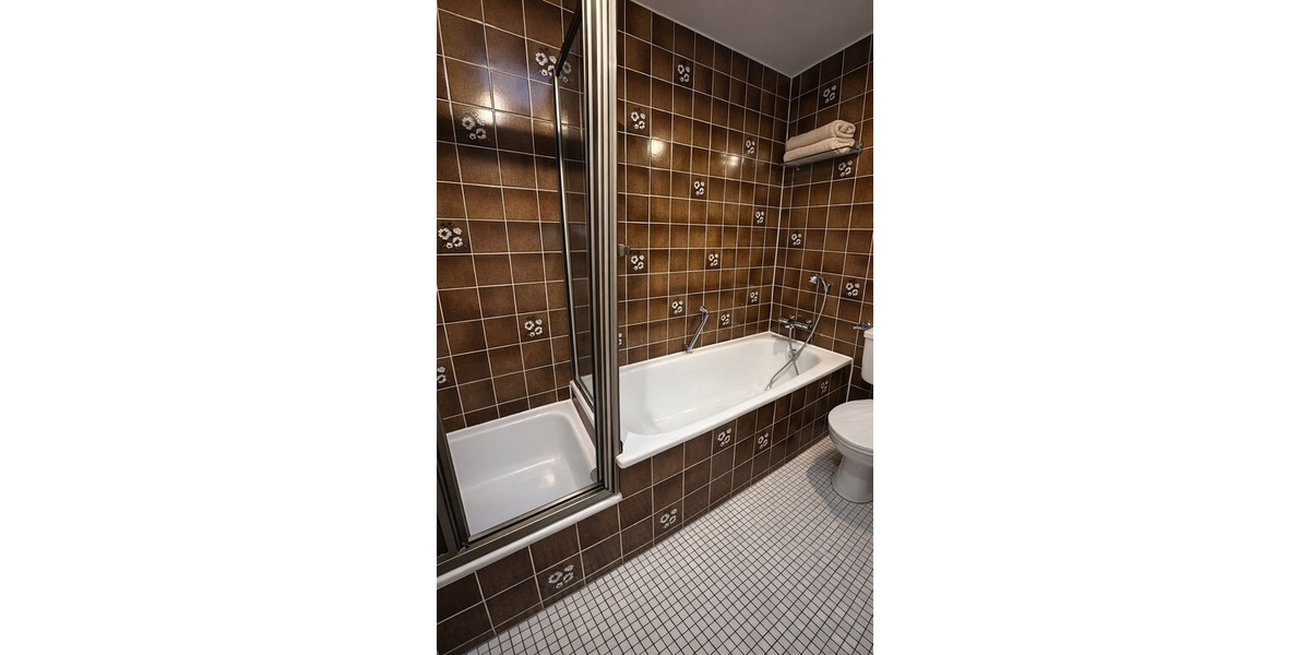 Mehrfamilienhaus, Wohnhaus Filderstadt Bernhausen - 5 Zimmer, 121 m&sup2;, 485.000&euro; | Angebot:25339023