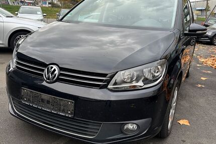 VW Touran 129.000 km 10.499 € Kassel 34123