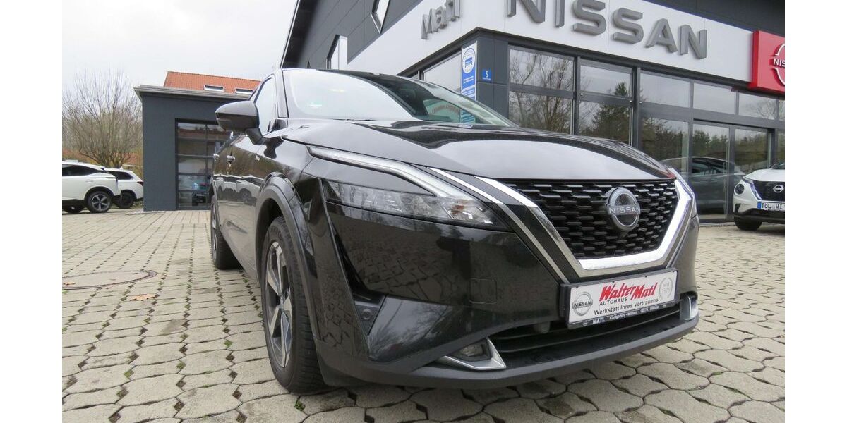 Nissan Qashqai 59.000 km 26.290 &euro; Koenigsdorf 82549