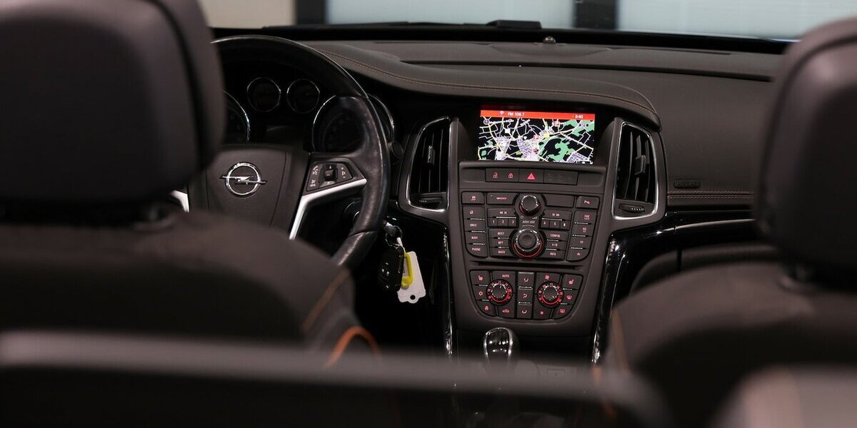 Opel Cascada 1.4 T EF INNOVATION XENON, LEDER, NAVI+ 113.000 km 11.444 &euro; Hamm 59077