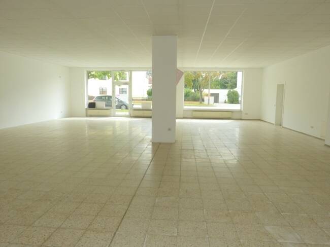 Gewerbeobjekt Schwandorf - 1.390&euro; | Angebot:26751879