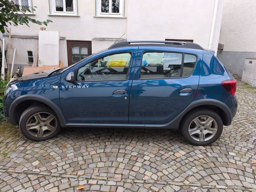 Dacia Sandero 96.000 km 6.650 € Bad Laasphe 57334