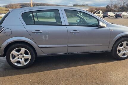 Opel Astra 196.000 km 1.200 &euro; Auggen 79424