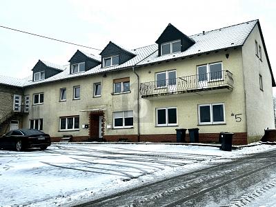 SANIERUNGSPROJEKT MIT ENTWICKLUNGS-POTENZIAL - Mehrfamilienhaus, Wohnhaus Schleid | Angebot:26308921