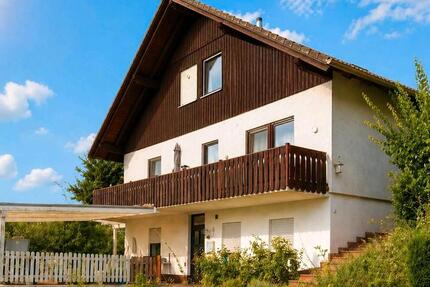 Haus Breuberg - 7 Zimmer, 198 m&sup2;, 2.500&euro; | Angebot:26693524