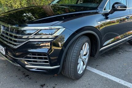 VW Touareg 149.341 km 33.700 &euro; Gräfelfing 82166