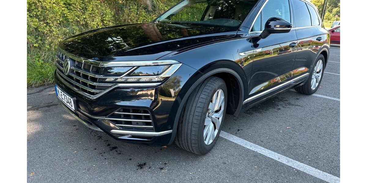 VW Touareg 149.341 km 33.700 &euro; Gräfelfing 82166