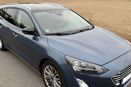 Ford Focus 124.000 km 16.800 &euro; Mahlow 15831