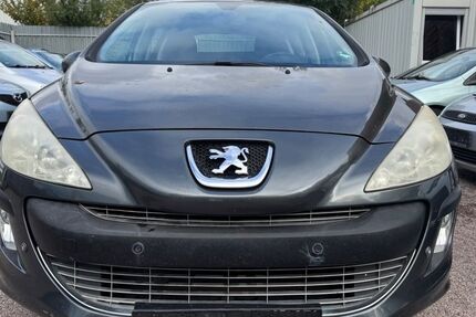 Peugeot 308 142.532 km 2.250 € Erfurt 99089