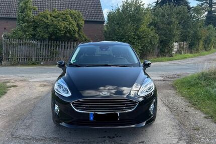 Ford Fiesta 105.482 km 8.300 &euro; Vlotho 32602