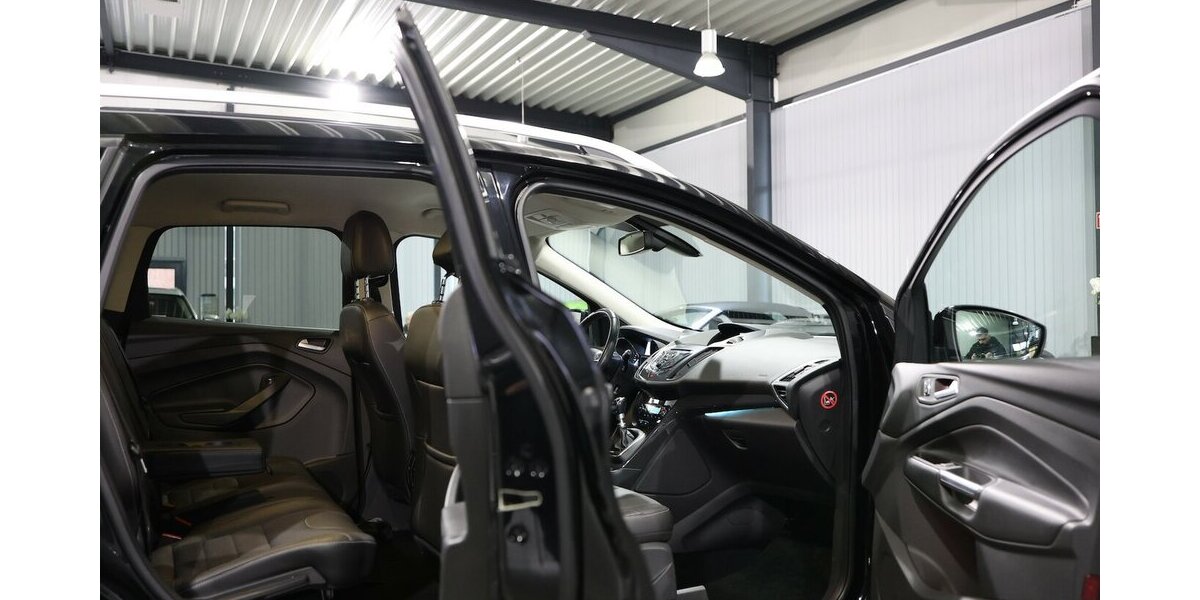 Ford Kuga 2.0 TDCI 4x4 TITANIUM / LEDER / NAVI+ 90.000 km 13.444 &euro; Hamm 59077