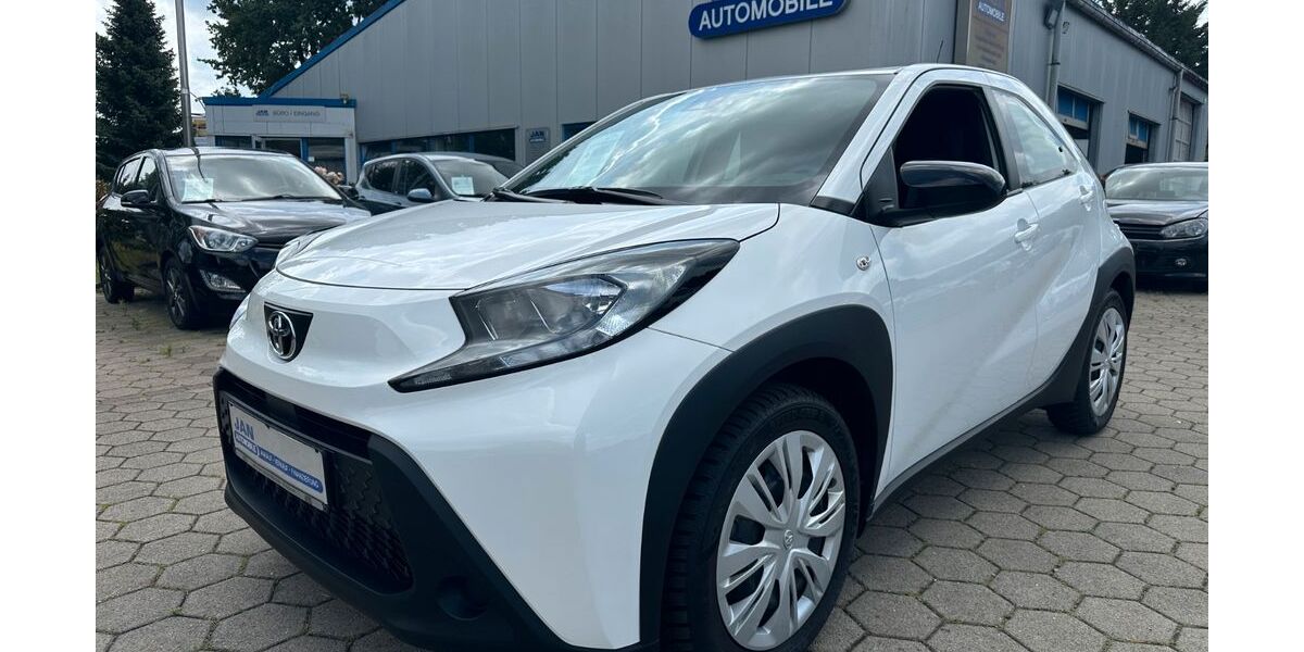 Toyota Aygo (X) 10.320 km 14.499 &euro; Elmshorn 25335