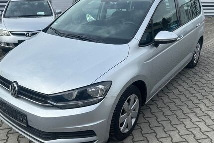 VW Touran 197.847 km 9.995 &euro; Schweinfurt 97424