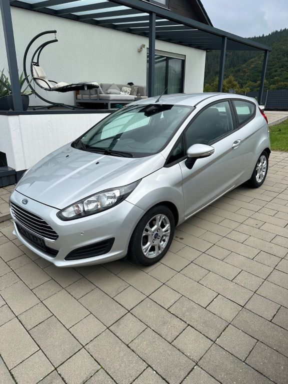 Ford Fiesta 132.000 km 4.300 € Haiger 35708