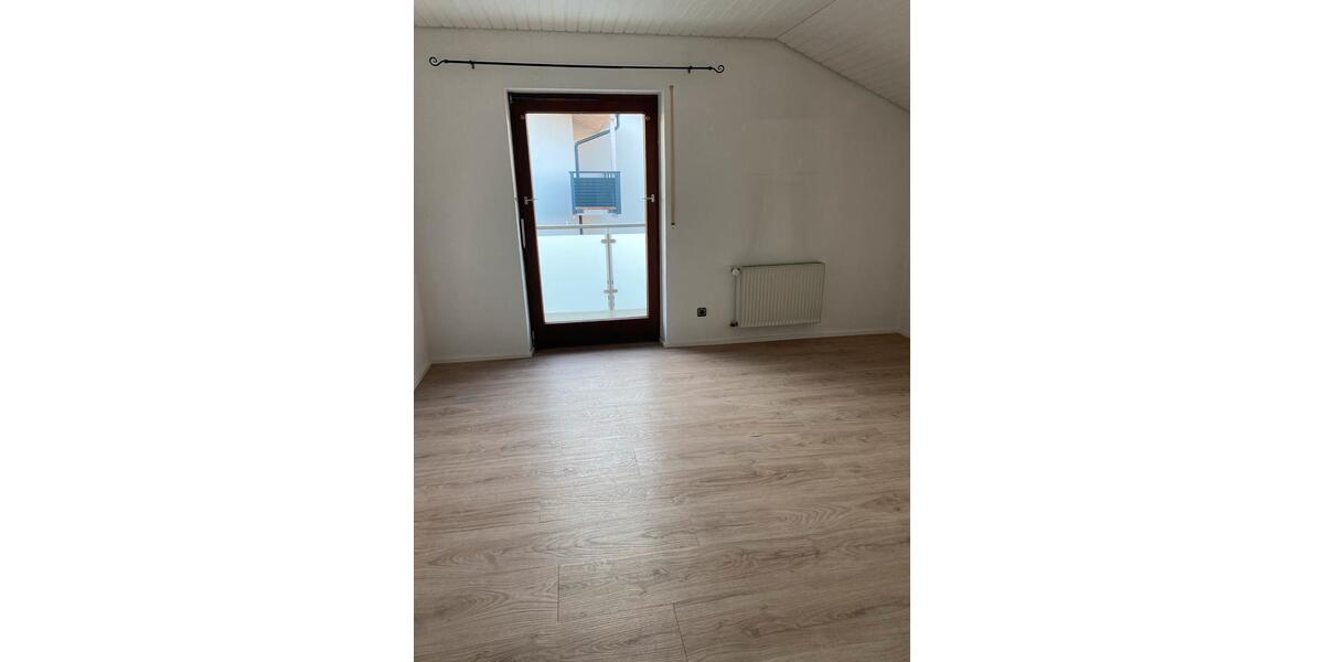 Dachgeschoßwohnung Prutting - 3 Zimmer, 95 m&sup2;, 1.500&euro; | Angebot:26534504