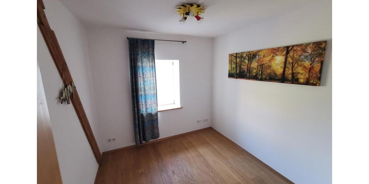 Doppelhaushälfte Borna - 6 Zimmer, 156 m&sup2;, 1.500&euro; | Angebot:20686570