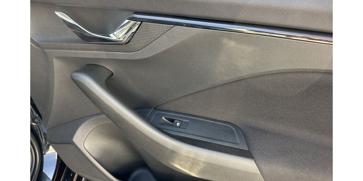 Skoda Scala TSi Clever * LED/Navi-Amundsen/virt.Cockpit/ 27.272 km 17.980 &euro; Bamberg 96052