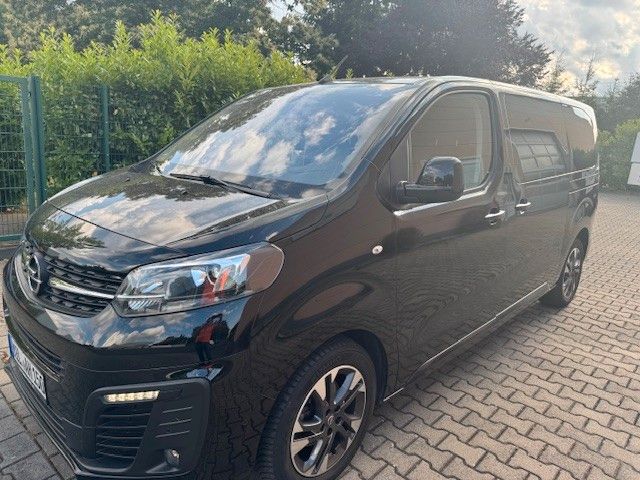 Zafira Life