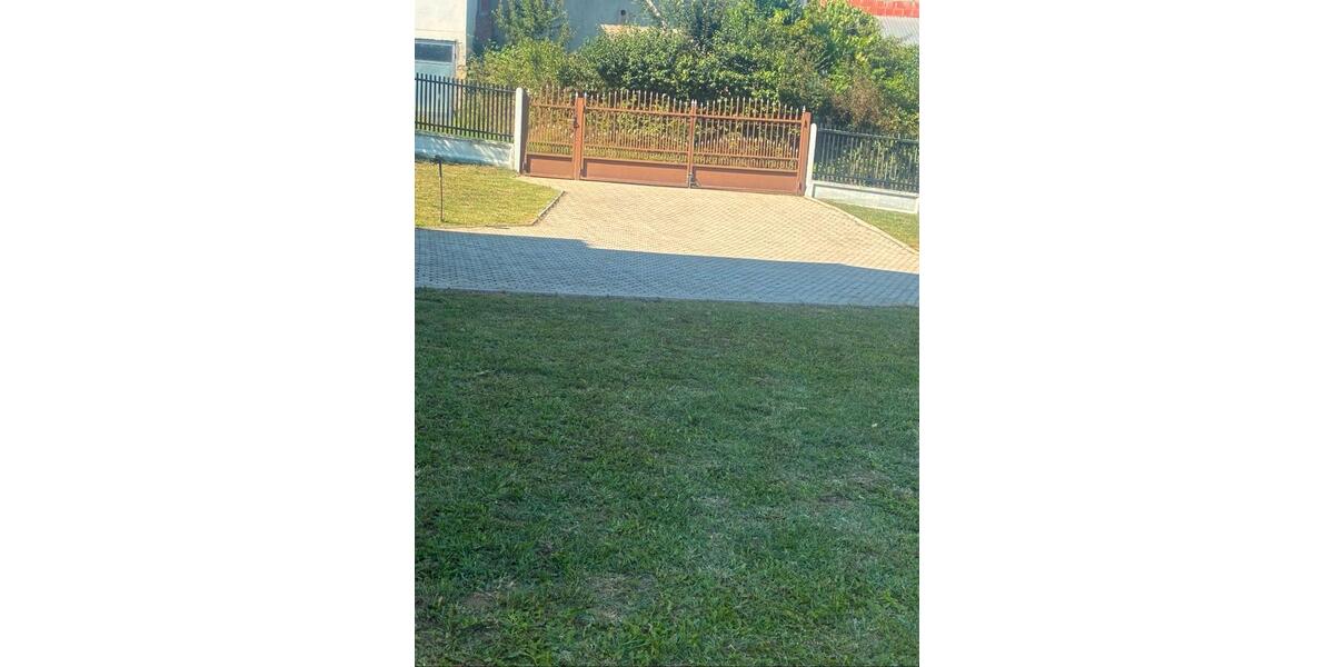 Einfamilienhaus Gülzow - 10 Zimmer, 300 m&sup2;, 155.000&euro; | Angebot:27131002