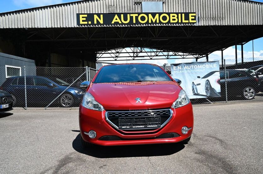 Peugeot 208 92.000 km 11.400 € Ulm 89077