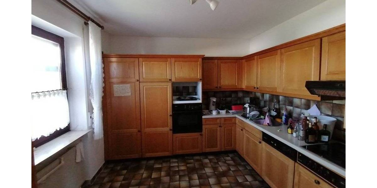 Einfamilienhaus Fritzlar / Cappel Cappel - 8 Zimmer, 267 m&sup2;, 275.000&euro; | Angebot:23966096