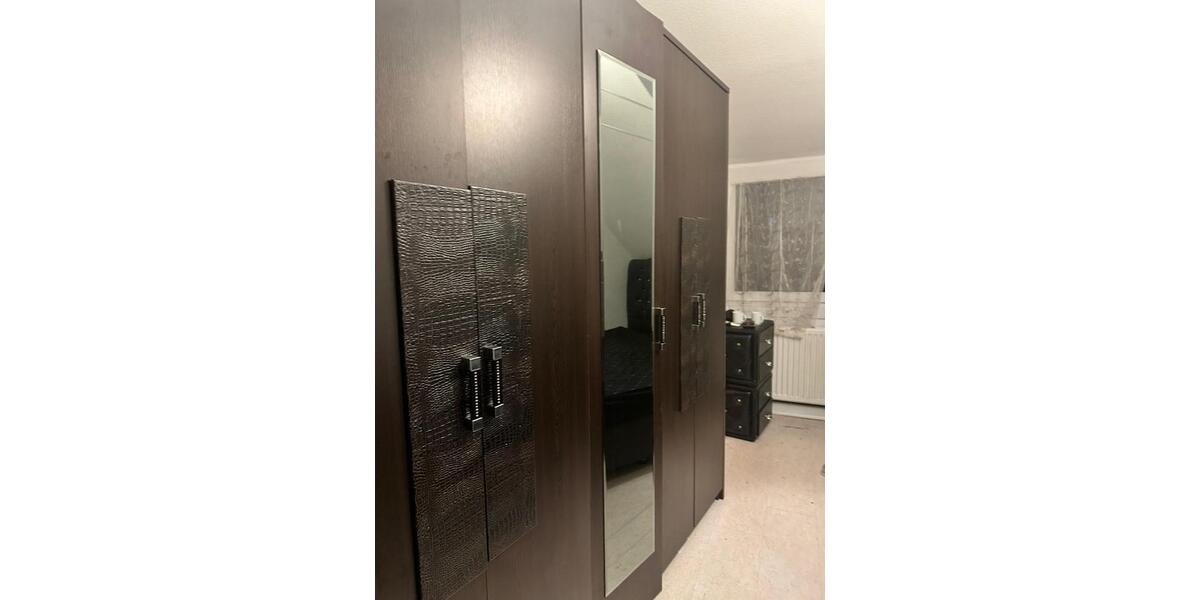 Dachgeschoßwohnung Bochum Bochum-Ost - 5 Zimmer, 125 m&sup2;, 1.100&euro; | Angebot:25045461