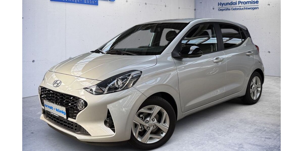 Hyundai i10 1.600 km 14.990 &euro; Freiburg im Breisgau 79108