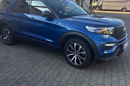 Ford Explorer 86.000 km 39.900 € Willich 47877