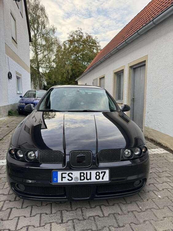 Seat Leon 235.686 km 2.900 € karlsfeld 85757