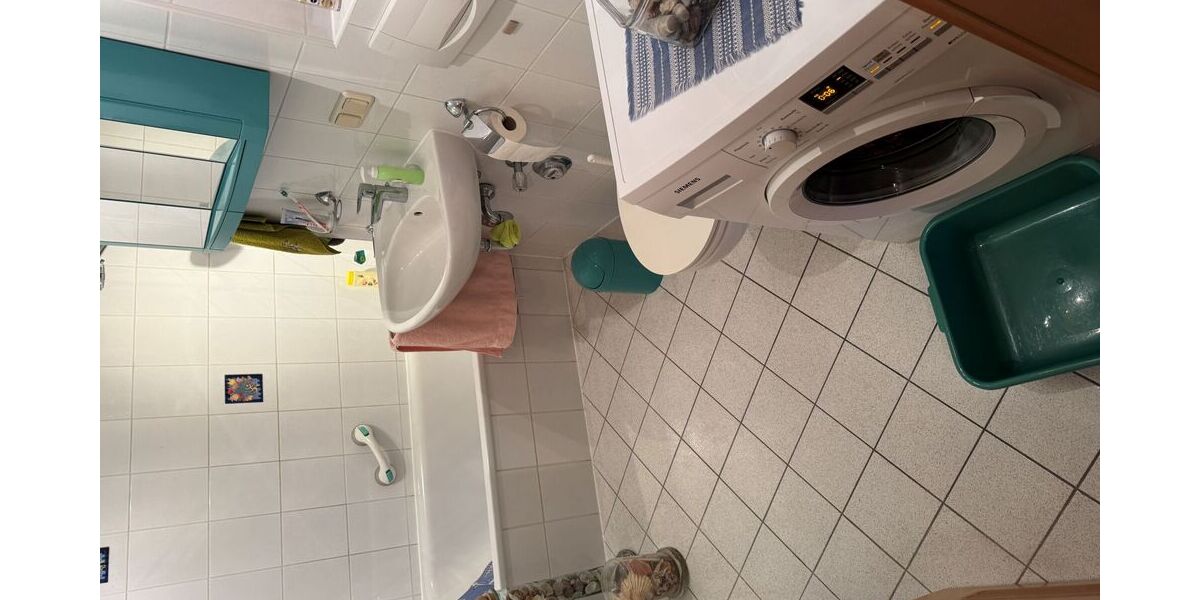 Kapitalanlage: Eigentumswohnung mit Stellplatz in ansprechender Wohngegend! - Mehrfamilienhaus, Wohnhaus Gera Alt-Bieblach | Angebot:26348936