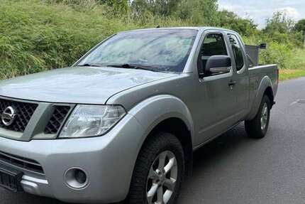 Nissan Navara 194.000 km 8.999 &euro; limburg 65549