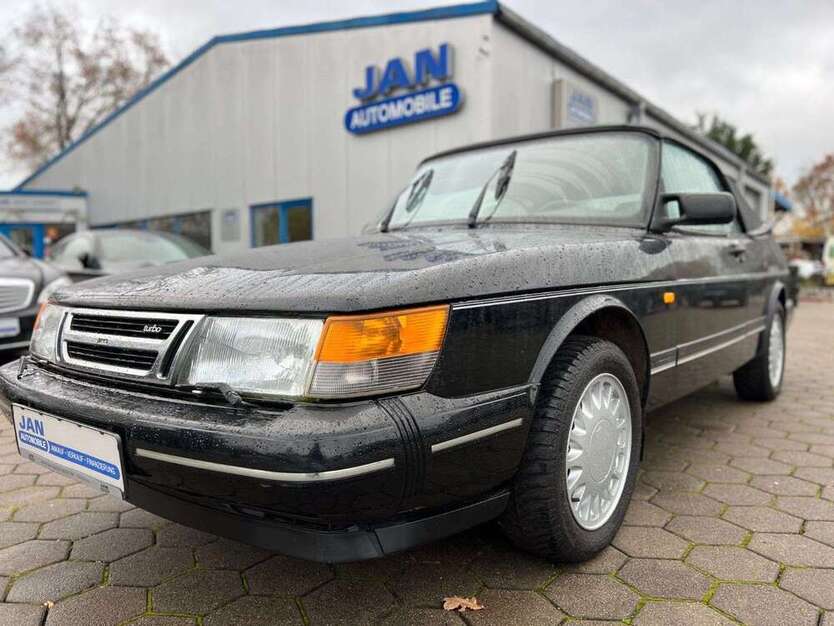 900