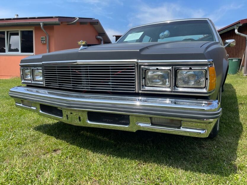 Chevrolet Caprice 12.000 km 19.900 € Thanstein 92554