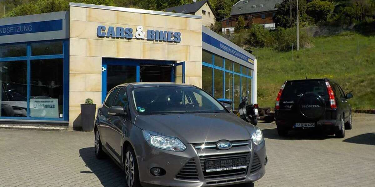 Ford Focus 98.000 km 5.990 &euro; Sebnitz 01855