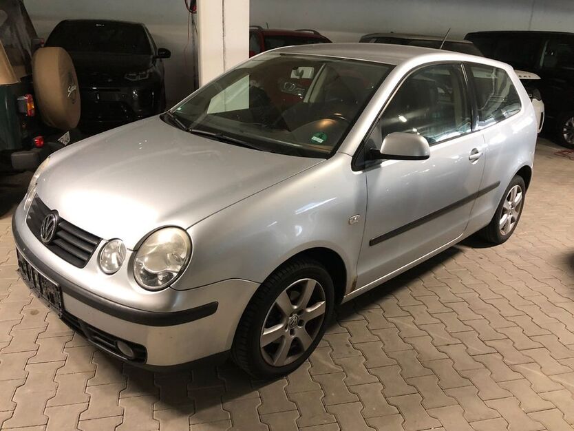 VW Polo 114.879 km 1.450 € Regensburg 93059