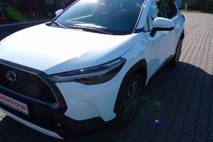 Toyota Corolla Cross 16.879 km 36.650 € Suhl 98529