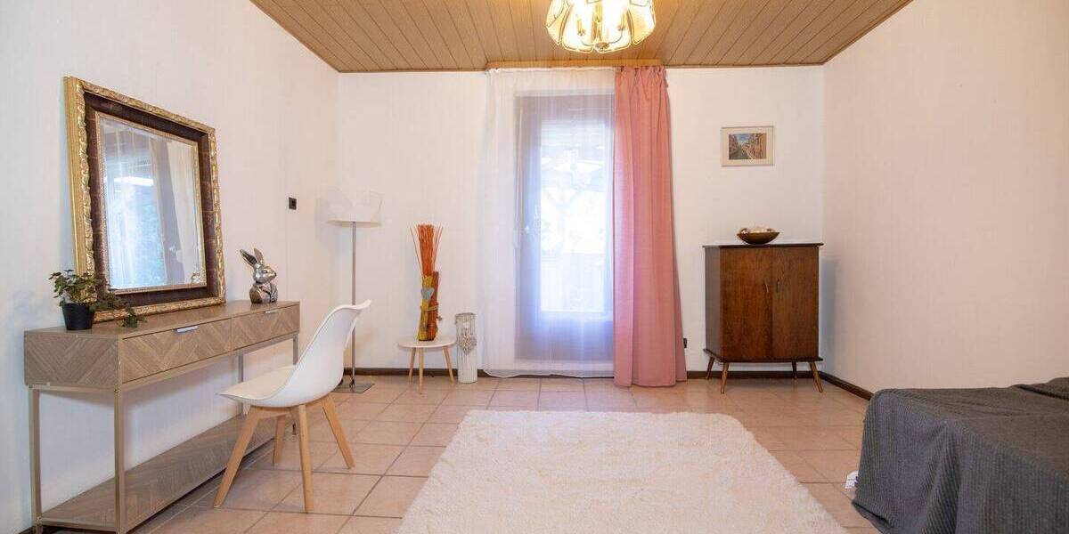 Etagenwohnung Ingelheim - 4 Zimmer, 96 m&sup2;, 250.000&euro; | Angebot:26036909