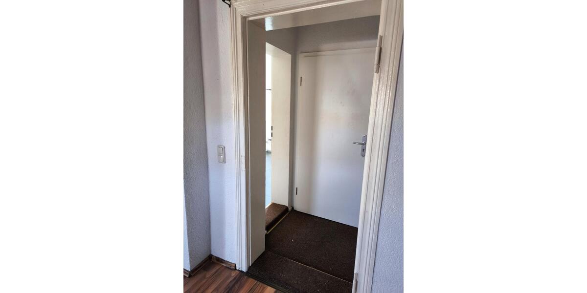 Dachgeschoßwohnung Burg - 3 Zimmer, 73 m&sup2;, 439&euro; | Angebot:25990023