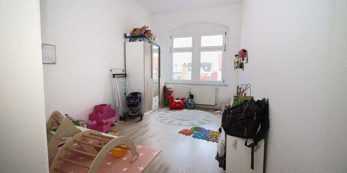 Etagenwohnung Riesa Innenstadt - 3 Zimmer, 105 m&sup2;, 133.900&euro; | Angebot:25775291