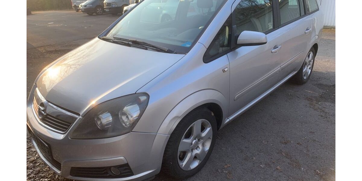 Opel Zafira 243.000 km 1.250 &euro; Osnabrück 49074