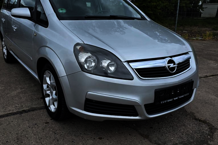 Opel Zafira 235.000 km 1.600 &euro; Berlin 13055
