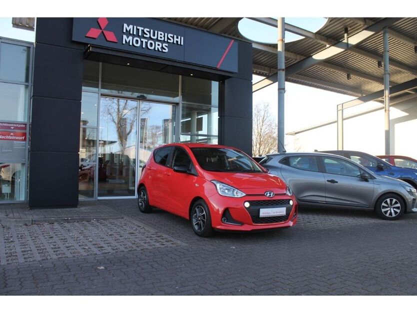 i10