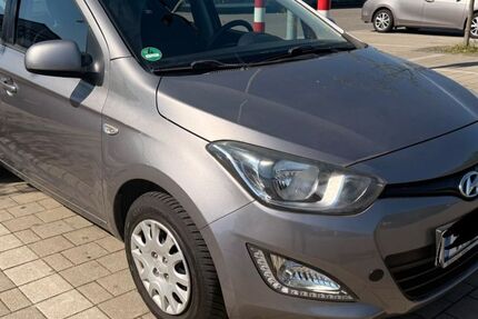 Hyundai i20 100.000 km 4.999 &euro; Völklingen 66333