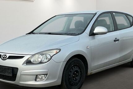 Hyundai i30 140.218 km 2.299 &euro; Brehna 06796